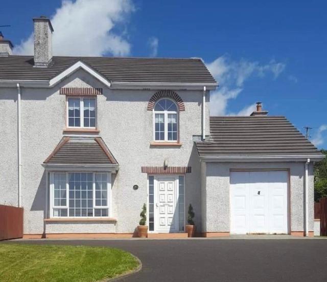 Superior 4 Bed House In Moville Donegal . Villa ภายนอก รูปภาพ